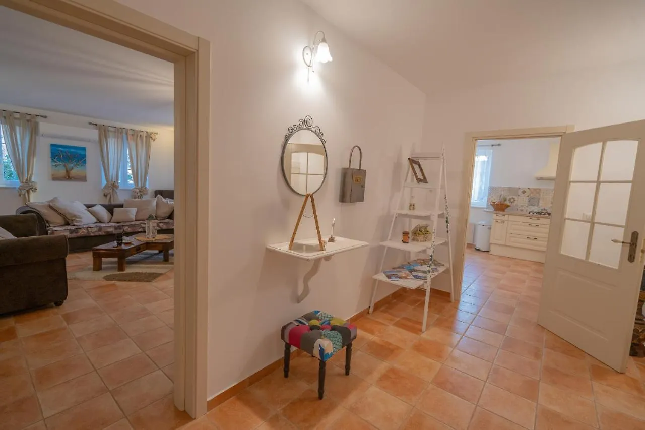 Villa Oasis Kostrena 0*,